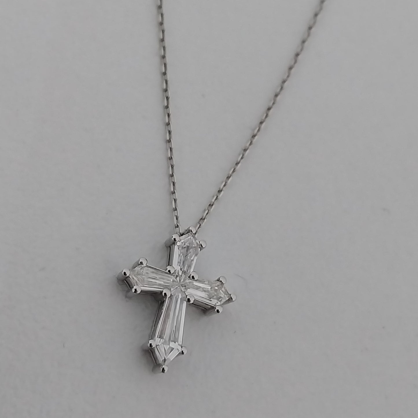 Chain white gold 18 karat